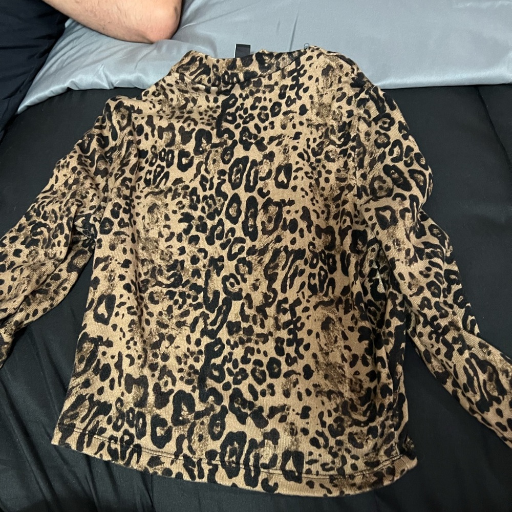 Leopard Print Long Sleeve Top
